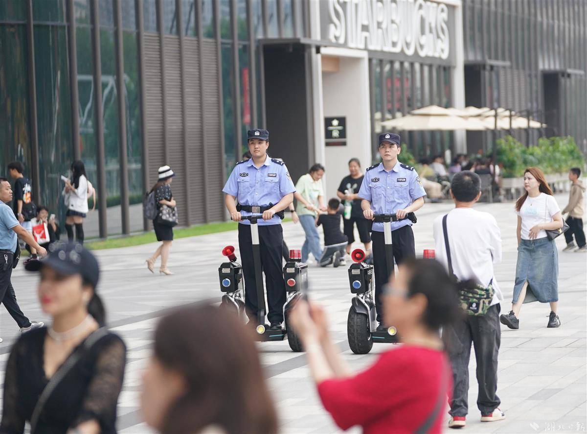 奔驰宝马老虎机怎么打